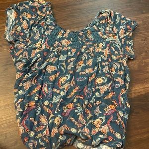 Day trip size M floral blouse
